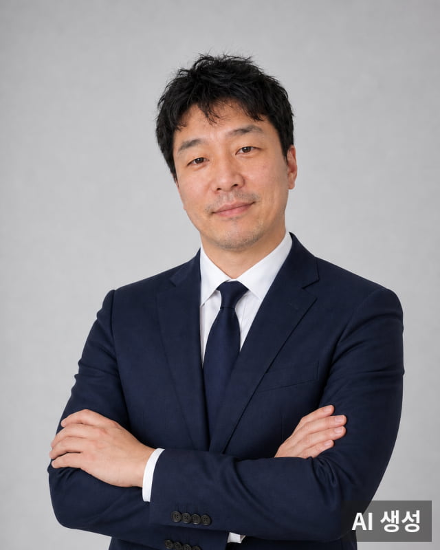남성복형 견본 결과 2: 팔짱, 왼쪽 3/4